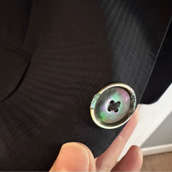 BOSS Hugo Boss Navy Blue 100% Virgin Wool Blazer Jacket 40R EUC Lightweight - Picture 8 of 9